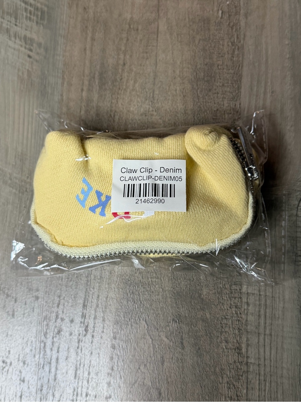 SOLD OUT NWT 💙 PARKE Denim Claw Clip
